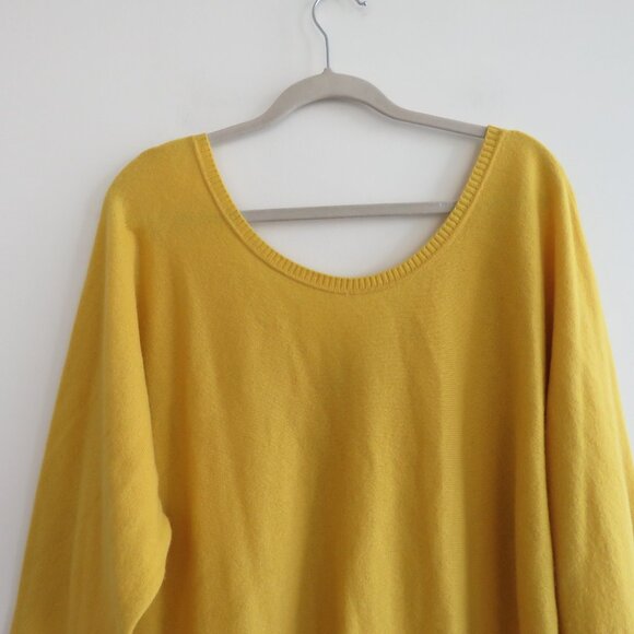 VINCE 100% Cashmere Scoop Neck Sweater in Canary Yellow Quiet Luxury - Size L - Picture 3 of 12